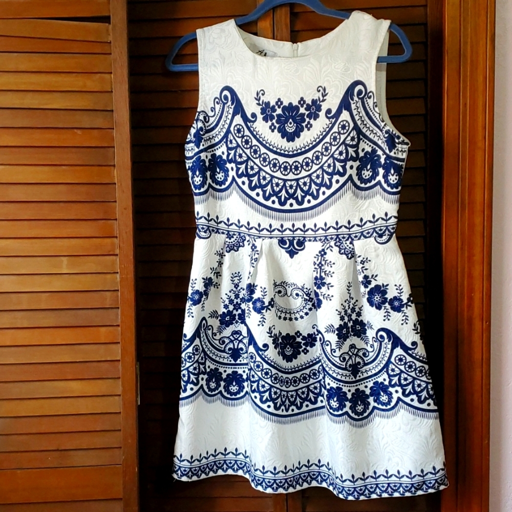 A1 Studios Sleeveless White Embroidered Mini Dress